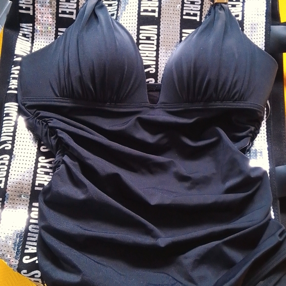 Victoria's Secret Swimsuit - Picture 3 of 13